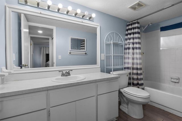 400 EL CAMINO DRIVE 210, Winter Haven, FL 33884