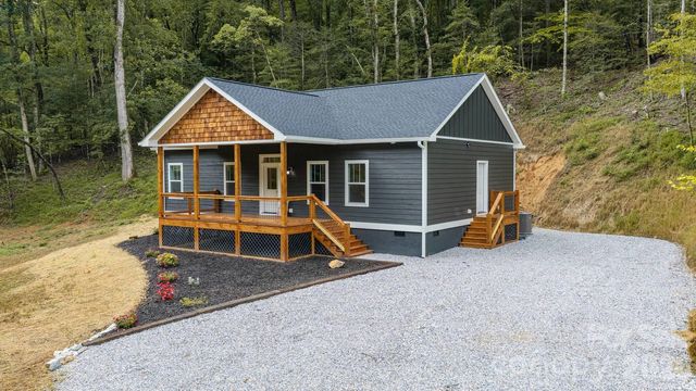 515 Betts Branch Road, Bryson City, NC 28713