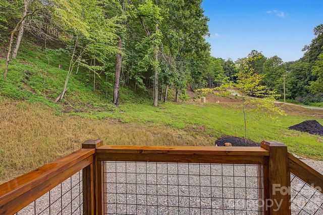 515 Betts Branch Road, Bryson City, NC 28713