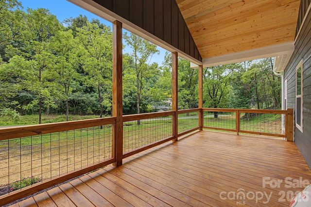 515 Betts Branch Road, Bryson City, NC 28713