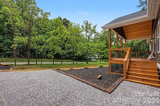 515 Betts Branch Road, Bryson City, NC 28713