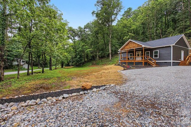 515 Betts Branch Road, Bryson City, NC 28713