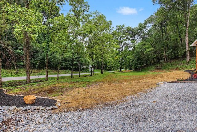 515 Betts Branch Road, Bryson City, NC 28713