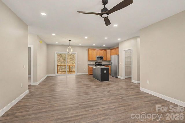 515 Betts Branch Road, Bryson City, NC 28713