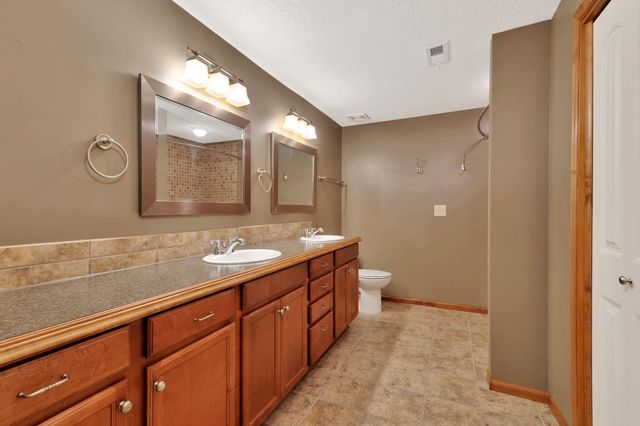 13713 E Whitewood Circle, Wichita, KS 67230