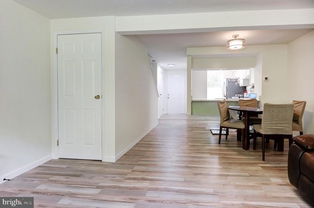 8416 CEDAR FALLS CT, Springfield, VA 22153