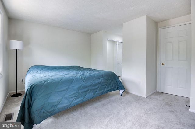 8416 CEDAR FALLS CT, Springfield, VA 22153