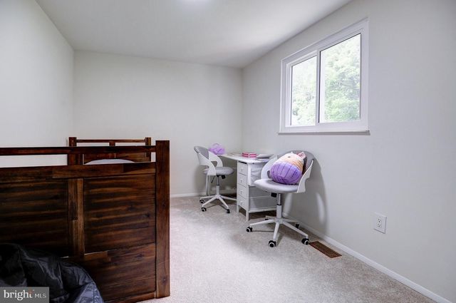 8416 CEDAR FALLS CT, Springfield, VA 22153