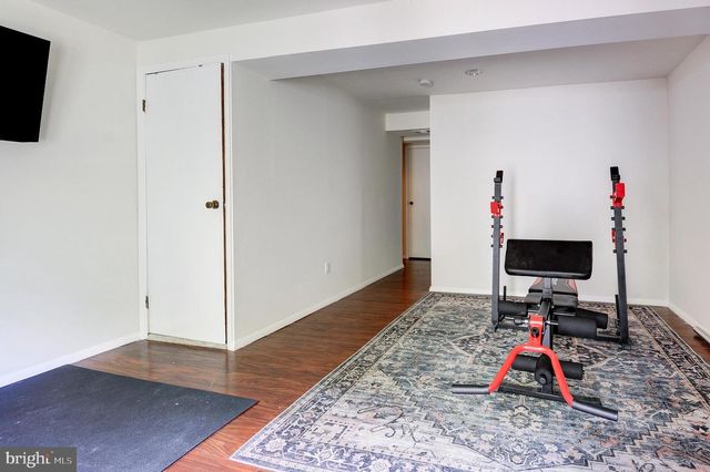 8416 CEDAR FALLS CT, Springfield, VA 22153
