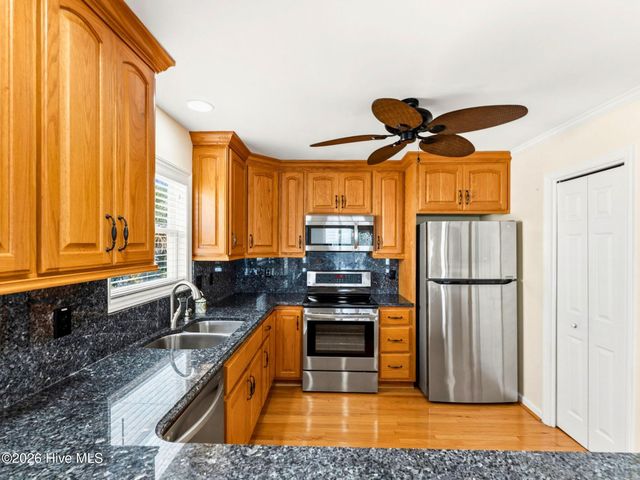 183 W Fourth Street, Ocean Isle Beach, NC 28469