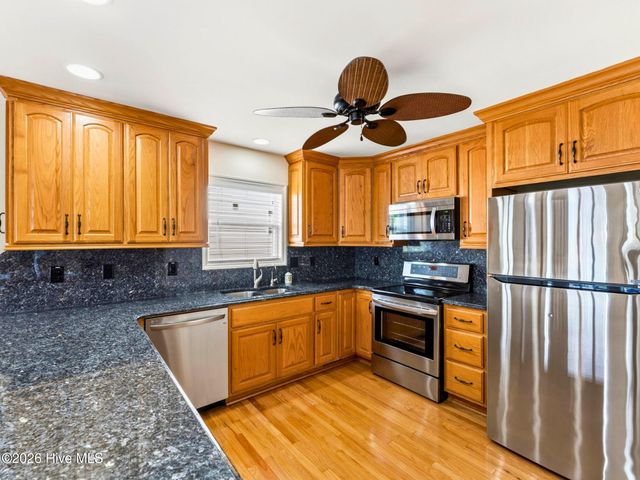 183 W Fourth Street, Ocean Isle Beach, NC 28469