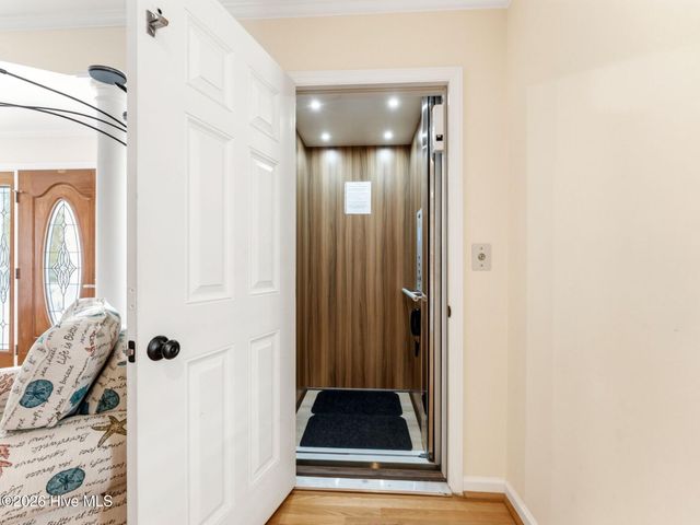 183 W Fourth Street, Ocean Isle Beach, NC 28469