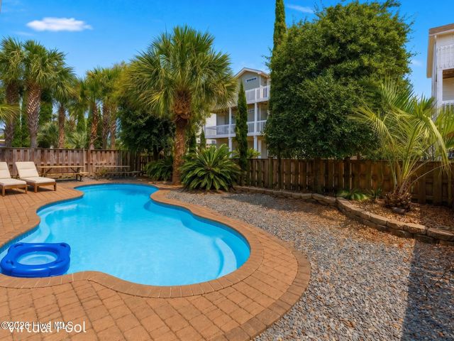 183 W Fourth Street, Ocean Isle Beach, NC 28469