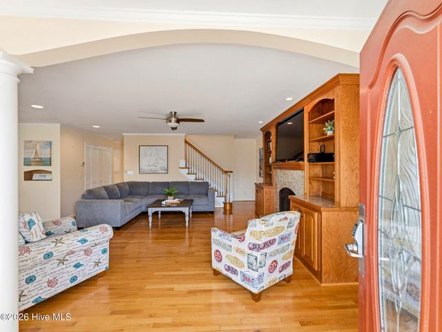 183 W Fourth Street, Ocean Isle Beach, NC 28469