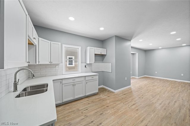 3925 Riverside Avenue, Cleveland, OH 44109