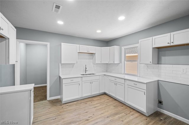 3925 Riverside Avenue, Cleveland, OH 44109