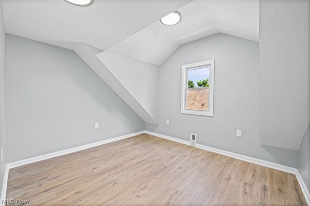 3925 Riverside Avenue, Cleveland, OH 44109