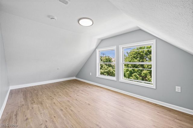 3925 Riverside Avenue, Cleveland, OH 44109