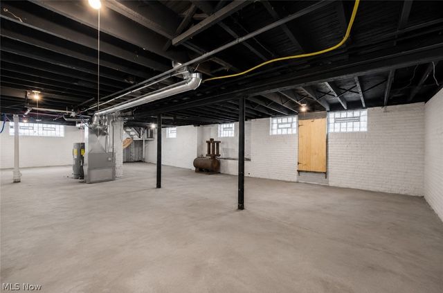 3925 Riverside Avenue, Cleveland, OH 44109