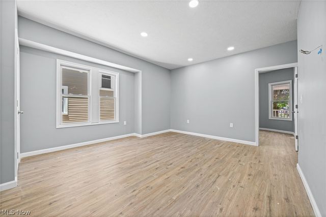 3925 Riverside Avenue, Cleveland, OH 44109