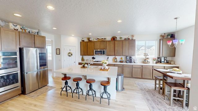 635 S CHAN DR, Grantsville, UT 84029