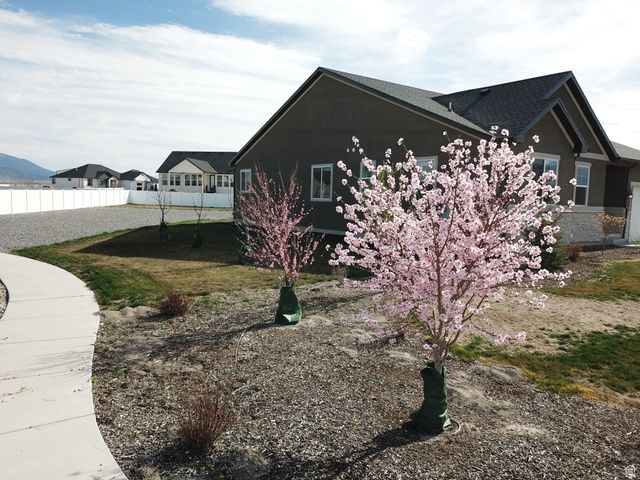 635 S CHAN DR, Grantsville, UT 84029