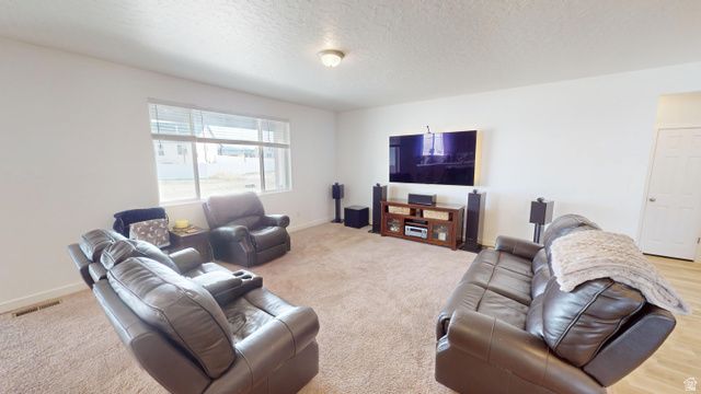635 S CHAN DR, Grantsville, UT 84029