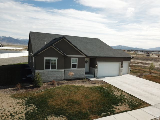 635 S CHAN DR, Grantsville, UT 84029