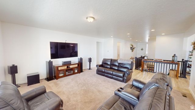 635 S CHAN DR, Grantsville, UT 84029