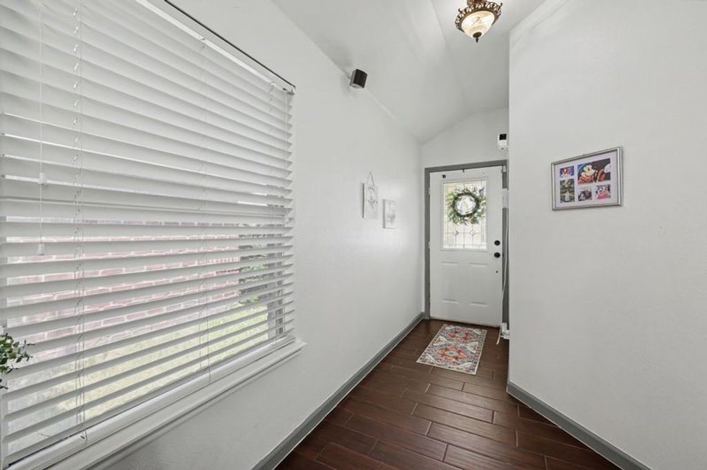 1126 Cupertino St, Portland, TX 78374 — photo 3