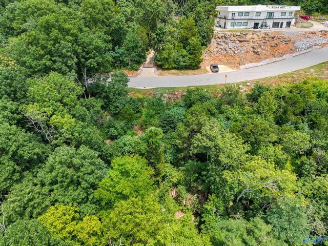 16014 Greentree Trail SE, Huntsville, AL 35803