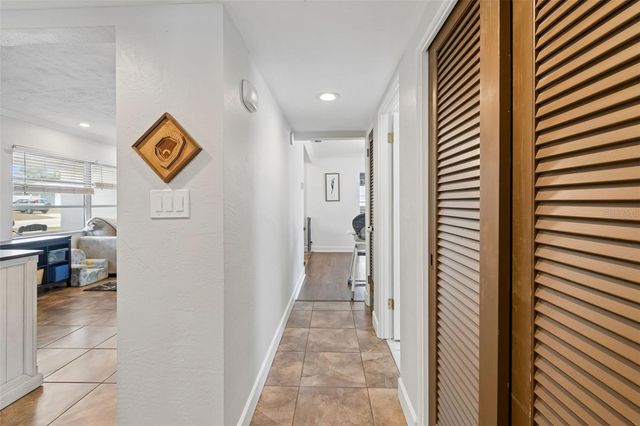 3100 52ND STREET N, St Petersburg, FL 33710