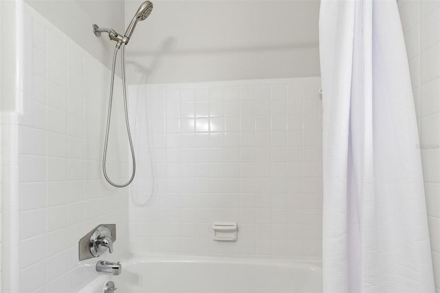 3100 52ND STREET N, St Petersburg, FL 33710