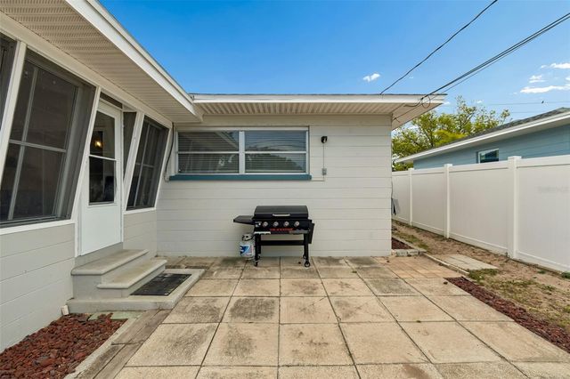 3100 52ND STREET N, St Petersburg, FL 33710