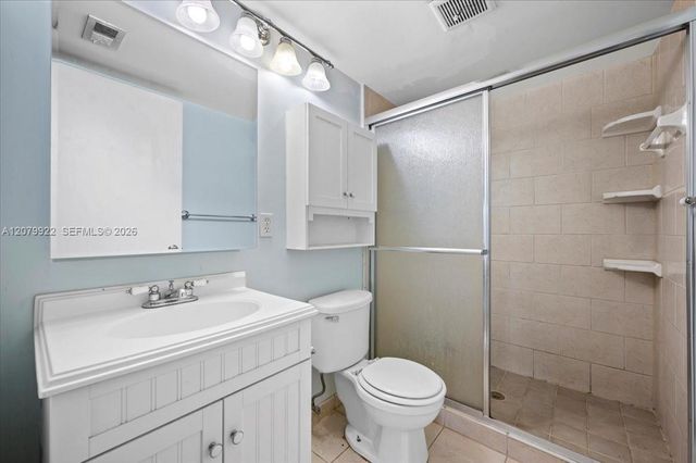 1014 Green Pine Boulevard H1, West Palm Beach, FL 33409