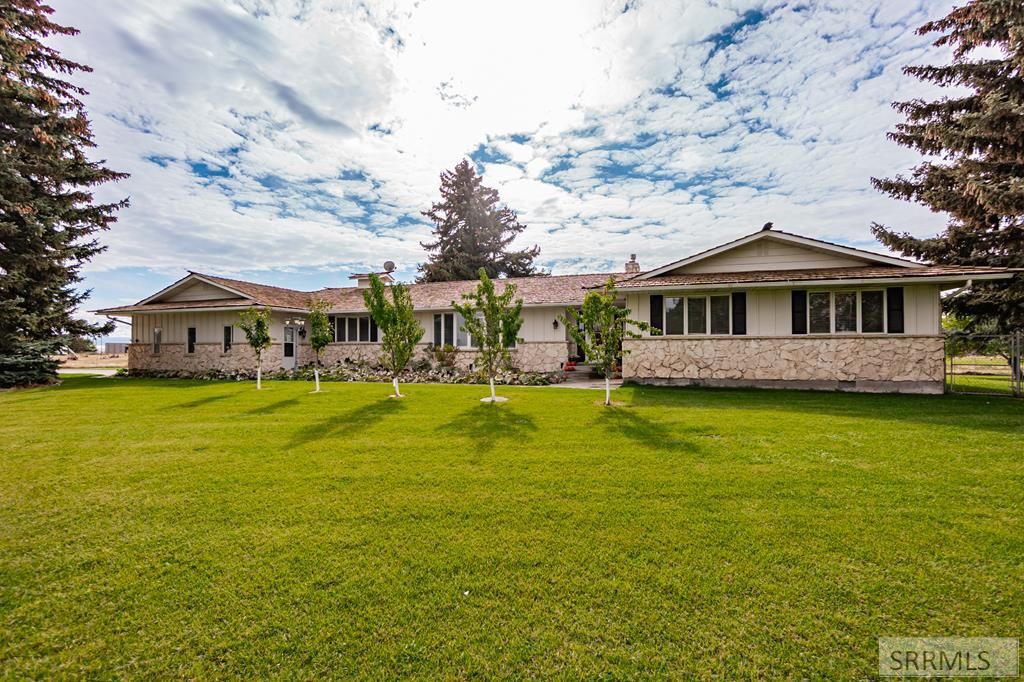 839 E 1400 N, Shelley, ID 83274