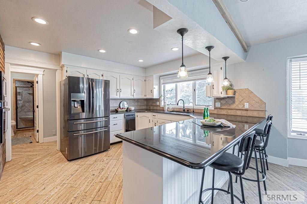 Image 11 of property listing at 839 E 1400 N, Shelley, ID 83274