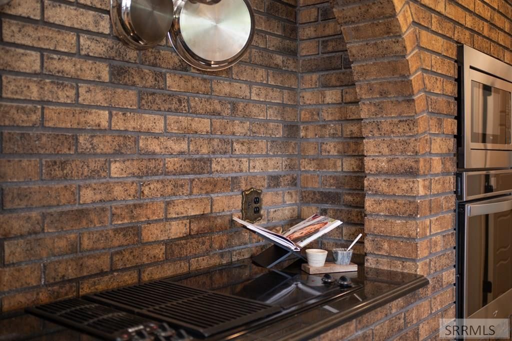 Image 14 of property listing at 839 E 1400 N, Shelley, ID 83274