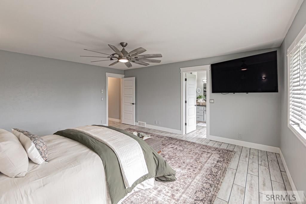 Image 18 of property listing at 839 E 1400 N, Shelley, ID 83274