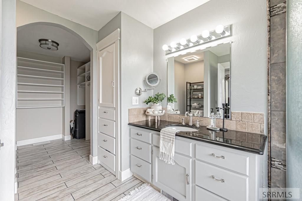 Image 21 of property listing at 839 E 1400 N, Shelley, ID 83274