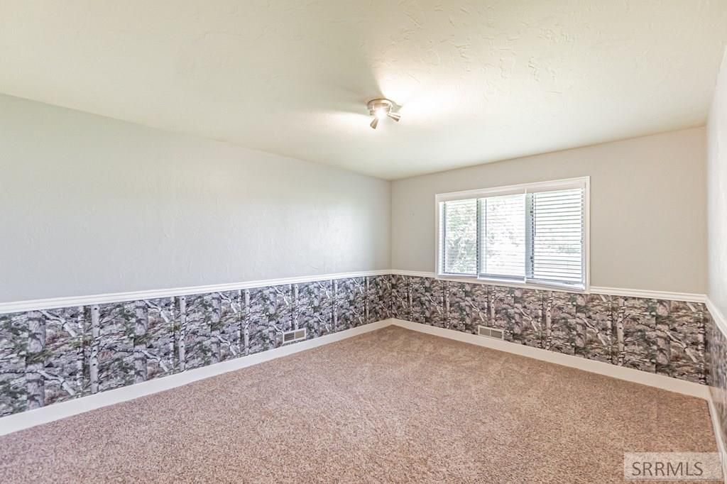 Image 26 of property listing at 839 E 1400 N, Shelley, ID 83274