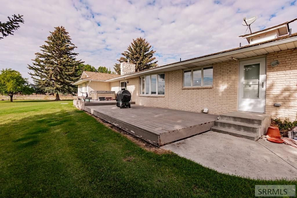 Image 32 of property listing at 839 E 1400 N, Shelley, ID 83274