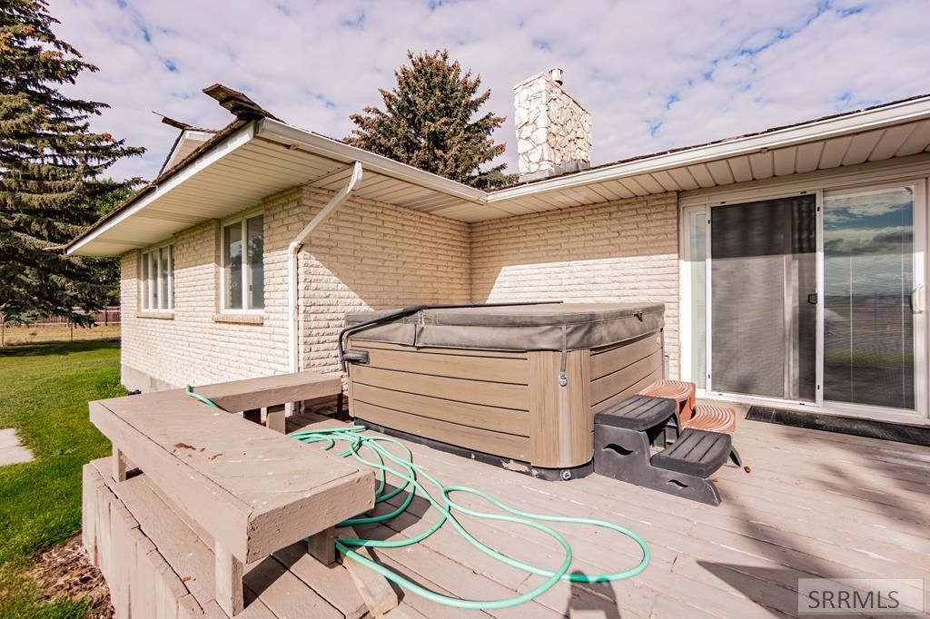 Image 33 of property listing at 839 E 1400 N, Shelley, ID 83274