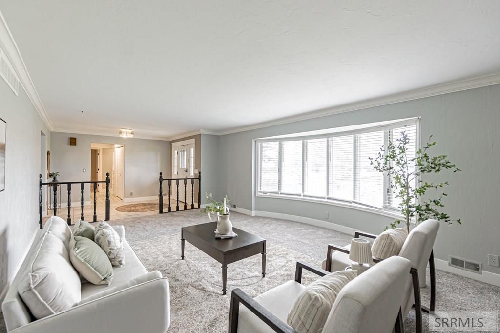 Image 6 of property listing at 839 E 1400 N, Shelley, ID 83274