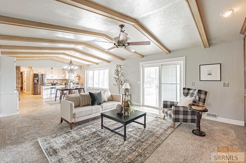 Image 7 of property listing at 839 E 1400 N, Shelley, ID 83274