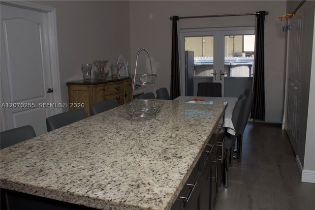 2732 W 68th Pl, Hialeah, FL 33016
