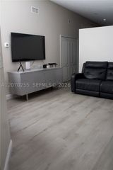 2732 W 68th Pl, Hialeah, FL 33016