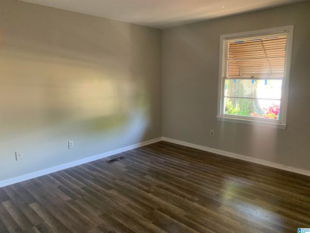 825 DARTMOUTH AVENUE, Bessemer, AL 35020