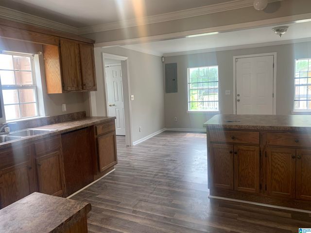 825 DARTMOUTH AVENUE, Bessemer, AL 35020