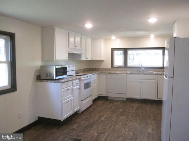 339 GLASTONBURY, Hawk Run, PA 16840